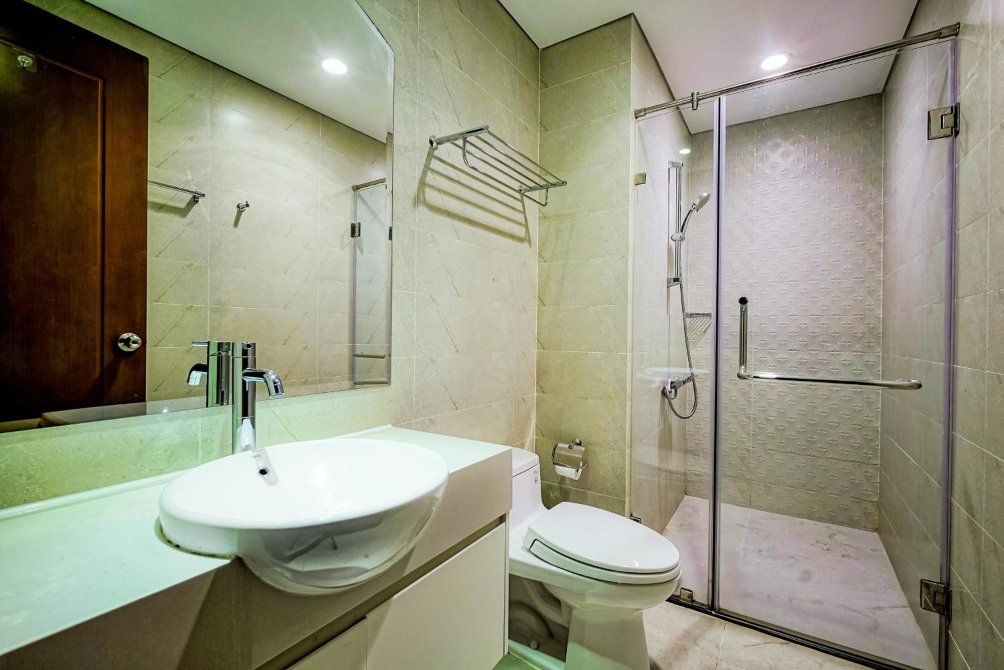Mott Haven Apart - Vinhomes Central Park, Landmark 81 Area & Ice Rink Хошимин Экстерьер фото